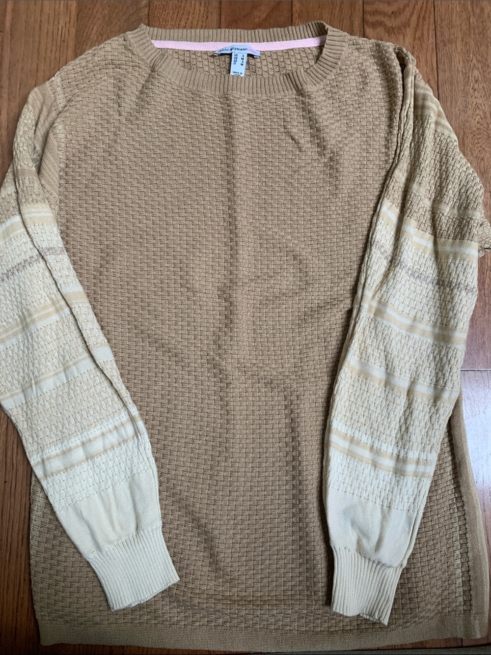 Isaac Mizrahi Light Tan Textured Crew Neck Sweater